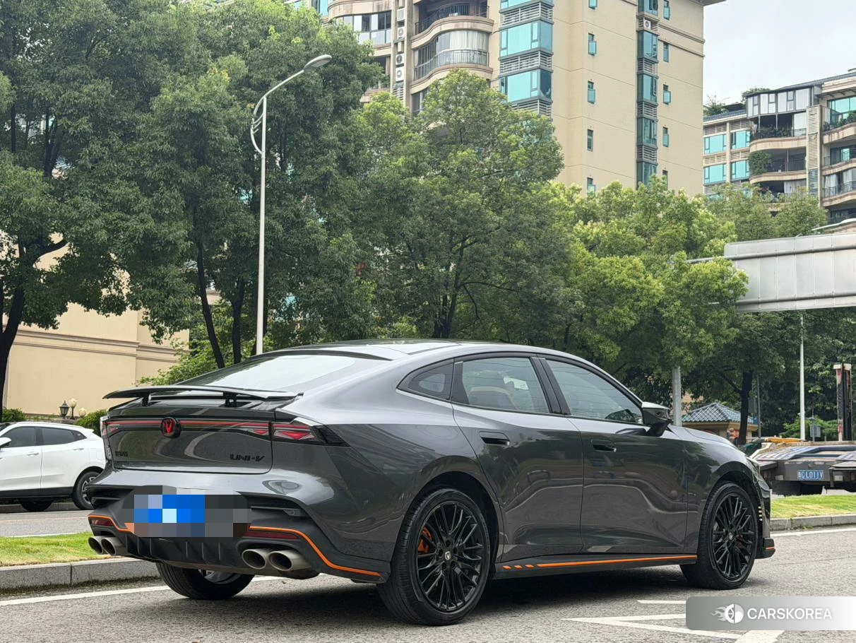 Chang'an UNI-V id 4479826 из Китая 16