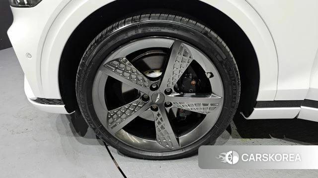 Genesis GV70 id 3903608 из Кореи 15