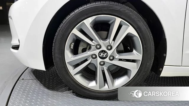 Hyundai Avante AD id 4339862 из Кореи 15