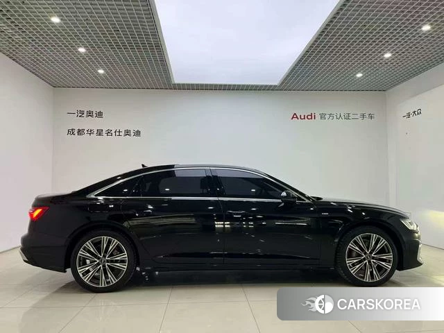 Audi A6L id 4228525 из Китая 11