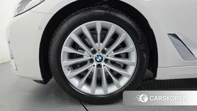 BMW 5 Series (G30) id 4847974 из Кореи 29