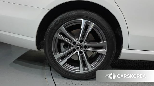 Mercedes-Benz E-Class W213 id 4848586 из Кореи 29