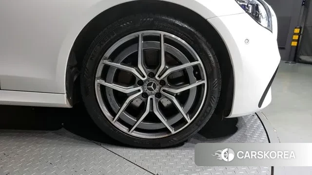 Mercedes-Benz E-Class W213 id 2969671 из Кореи 15