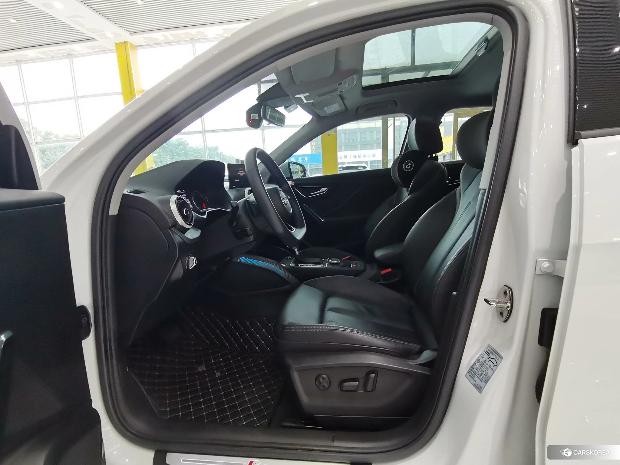 Audi Q2L id 4492921 из Китая 9