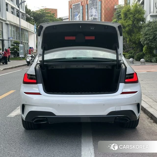 BMW 3 series id 4399965 из Китая 22