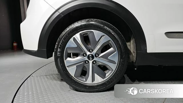 Kia Niro EV id 4179485 из Кореи 15