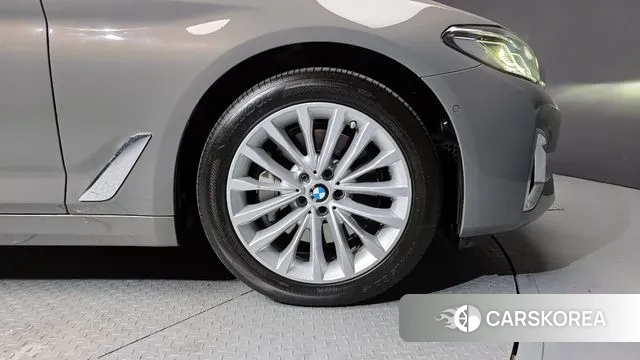 BMW 5 Series (G30) id 3650890 из Кореи 15