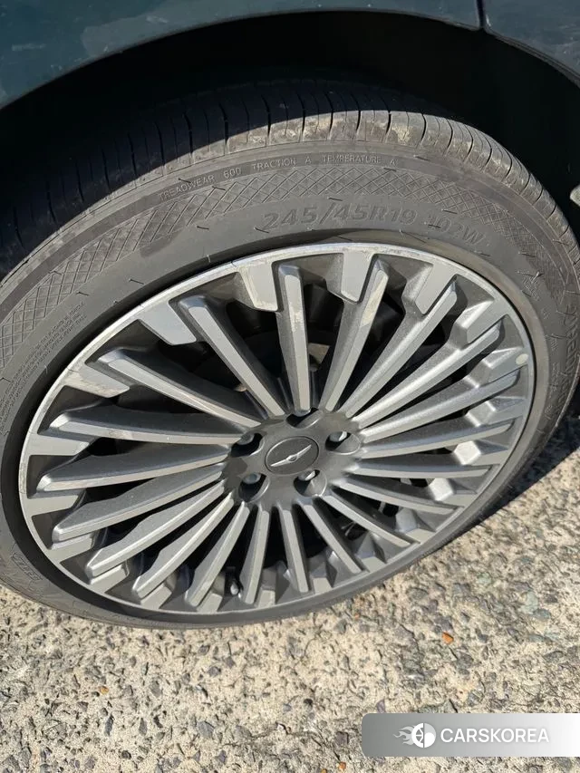 Genesis Electrified G80 (RG3) 2022 Темно-зеленый из Кореи, фото 5