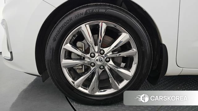 Kia The New Carnival id 4203631 из Кореи 32