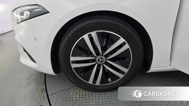 Mercedes-Benz A-Class W177 id 4835929 из Кореи 26