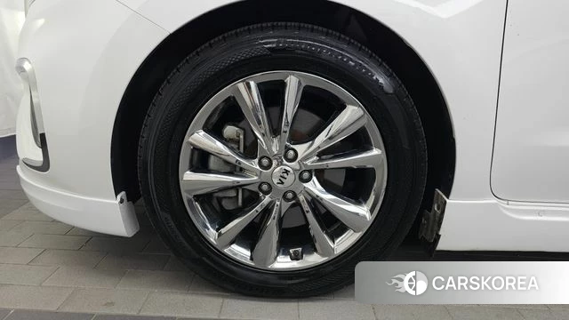 Kia The New Carnival id 4543235 из Кореи 30