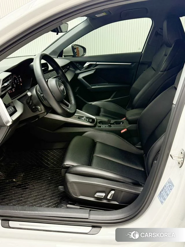Audi A3 id 4333304 из Китая 17