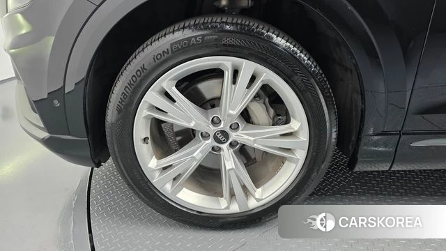 Audi Q8 (4M) id 4692586 из Кореи 31