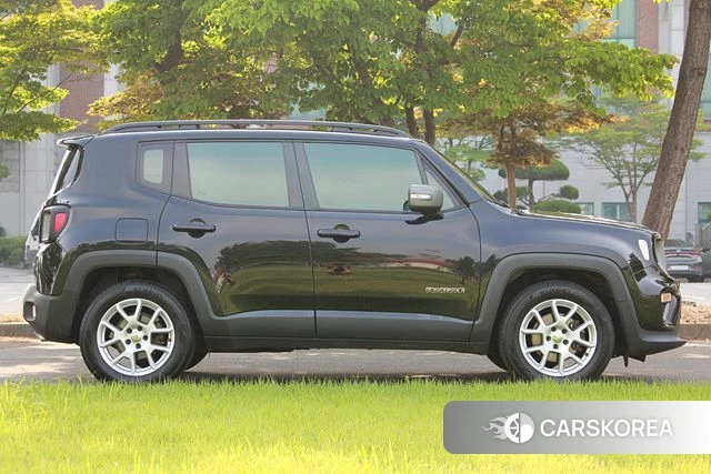 Jeep Renegade id 4654770 из Кореи 10