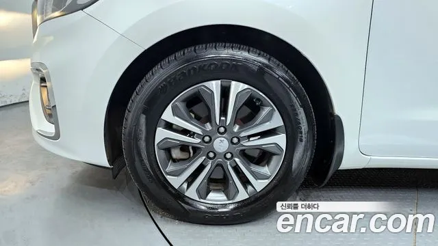 Kia The New Carnival id 2808296 из Кореи 15