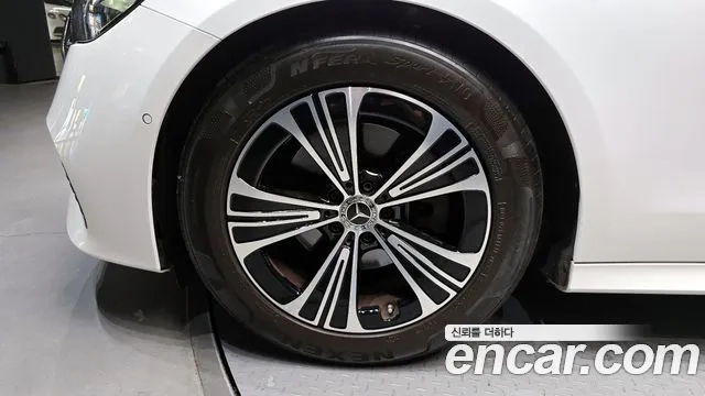 Mercedes-Benz E-Class W214 id 2878564 из Кореи 15