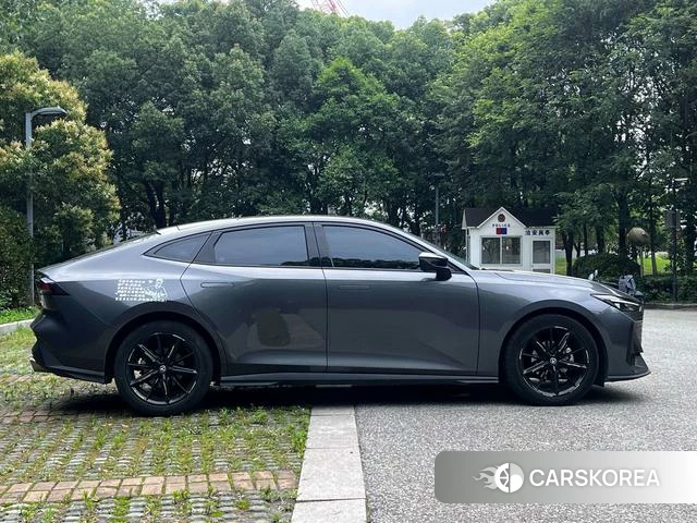 Chang'an UNI-V id 4380376 из Китая 14