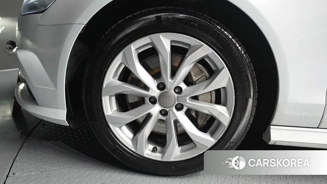 Audi New A6 id 3879950 из Кореи 15