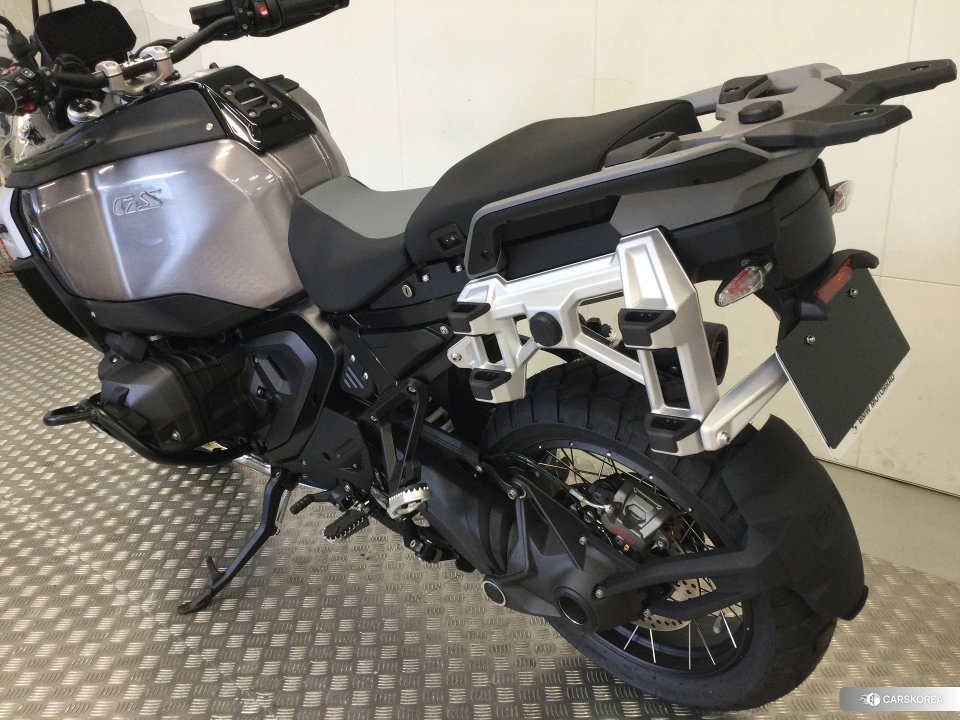 Проданный BMW R1300GS ADVENTURE 2026 из Японии