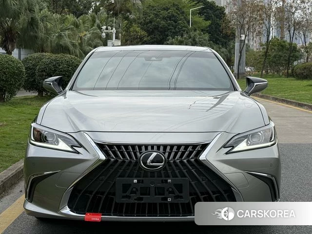 Lexus ES id 4277367 из Китая 9