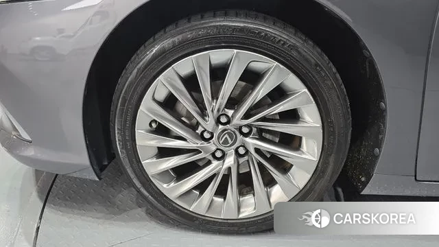 Lexus ES300h 7th generation id 3530709 из Кореи 15