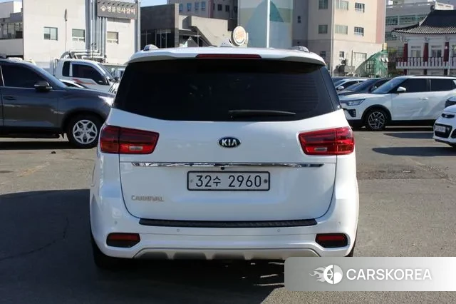 Kia The New Carnival id 3651419 из Кореи 14