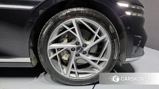 Genesis G90 (RS4) id 3492884 из Кореи 15