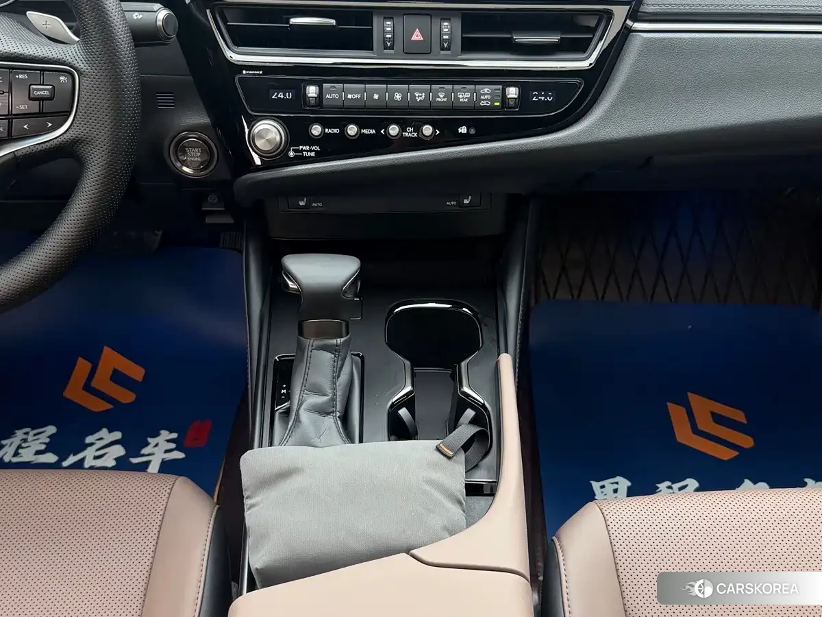 Lexus ES id 4515564 из Китая 14