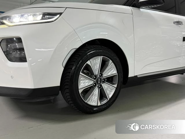 Kia Soul Booster EV id 4900495 из Кореи 15