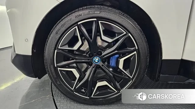 BMW iX id 3576427 из Кореи 15