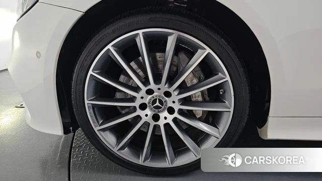 Mercedes-Benz E-Class W213 id 4284362 из Кореи 30