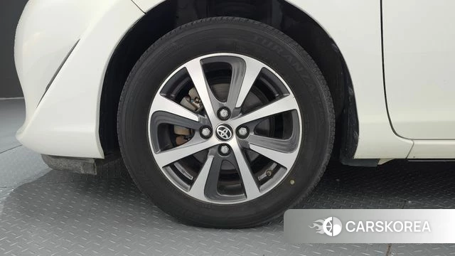 Toyota Prius C id 4491121 из Кореи 15