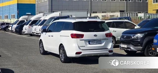 Kia The New Carnival id 3672188 из Кореи 15