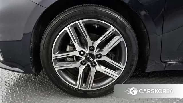 Kia Come New K3 id 3439964 из Кореи 15