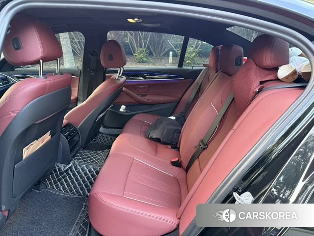 BMW 5 series 2023 Черный из Китая, фото 5