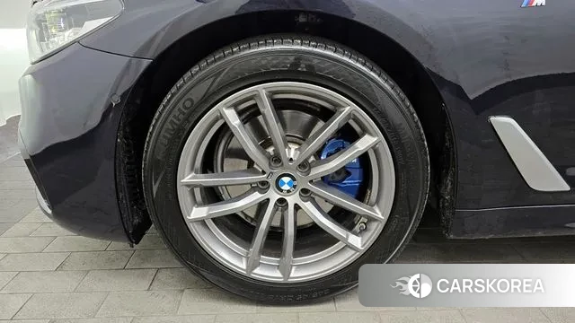 BMW 5 Series (G30) id 3651806 из Кореи 15