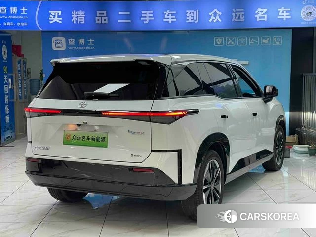 Toyota Platinum Wisdom 3X id 4262107 из Китая 10