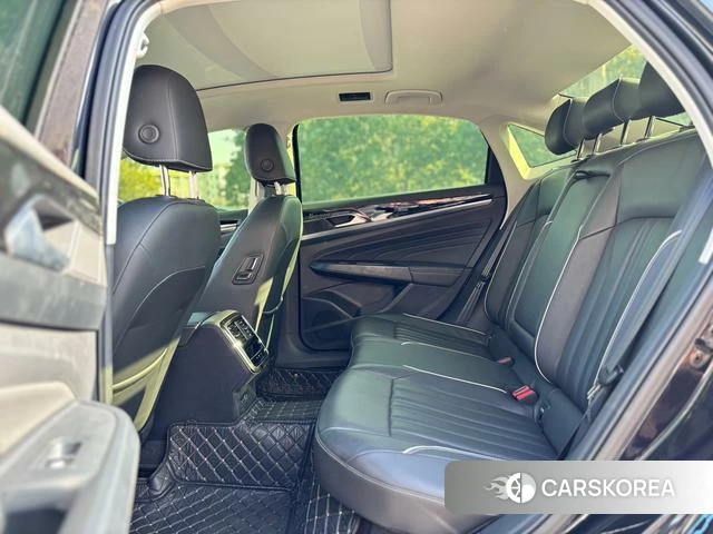 Volkswagen Passat id 4264752 из Китая 15