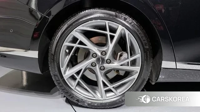 Genesis G90 (RS4) id 3257336 из Кореи 15