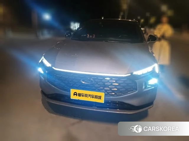 Ford Mondeo 2022 Серебристо-серый из Китая, фото 5