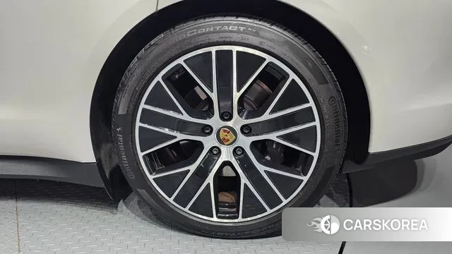 Porsche Taycan id 3366850 из Кореи 15