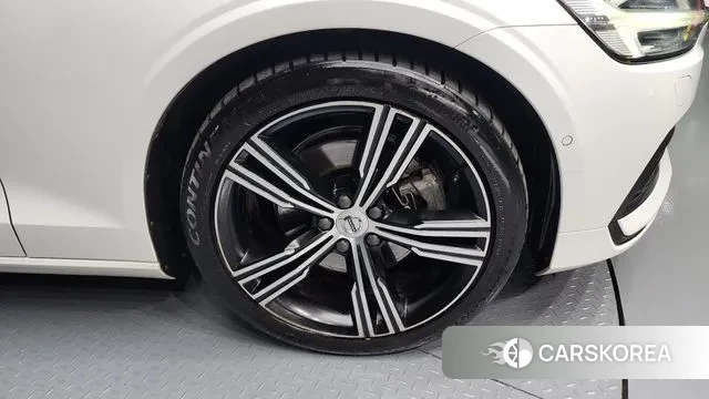 Volvo S60 3rd generation id 3374718 из Кореи 15