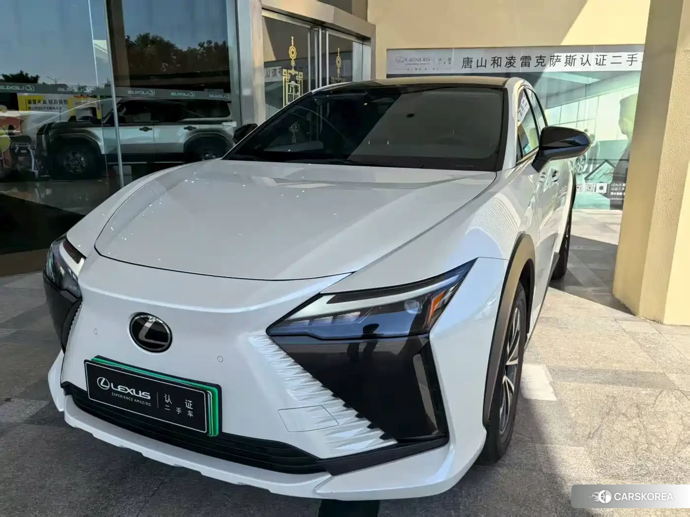 Lexus RZ 2023 Белый из Китая, фото 5