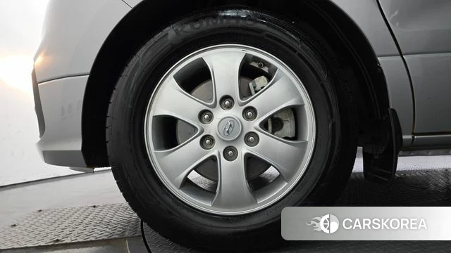 Hyundai The New Grand Starex id 4609795 из Кореи 29