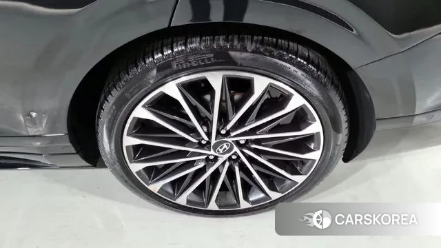 Hyundai Grandeur Hybrid (GN7) id 3093438 из Кореи 14