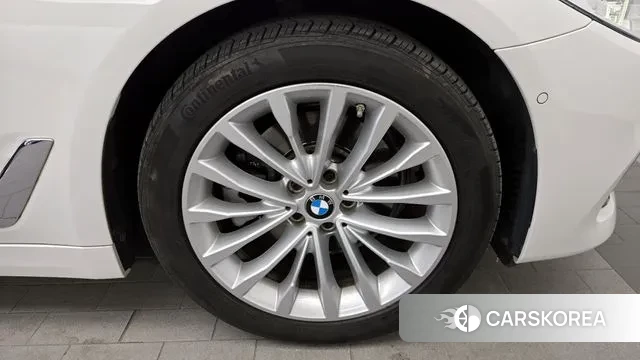 BMW 5 Series (G30) id 3546981 из Кореи 15