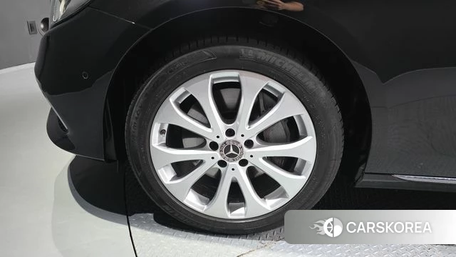 Mercedes-Benz E-Class W213 id 4424782 из Кореи 27