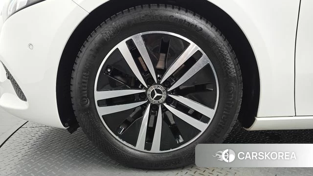 Mercedes-Benz A-Class W177 id 4482229 из Кореи 28