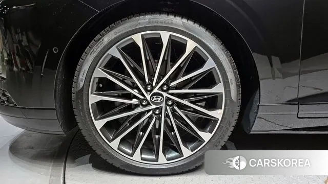 Hyundai Grandeur (GN7) id 2925624 из Кореи 15