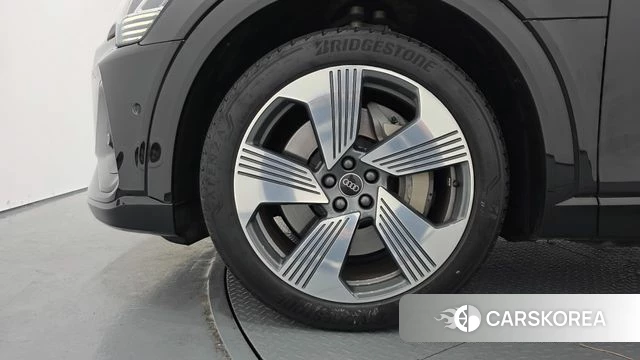 Audi e-Tron id 4381677 из Кореи 15